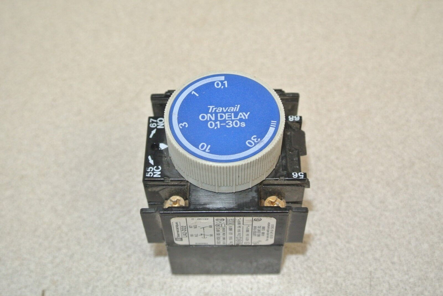 TELEMECANIQUE LA2-D22 - TIME DELAY MODULE / TIMER / ON DELAY / 0.1 to 30 SECONDS