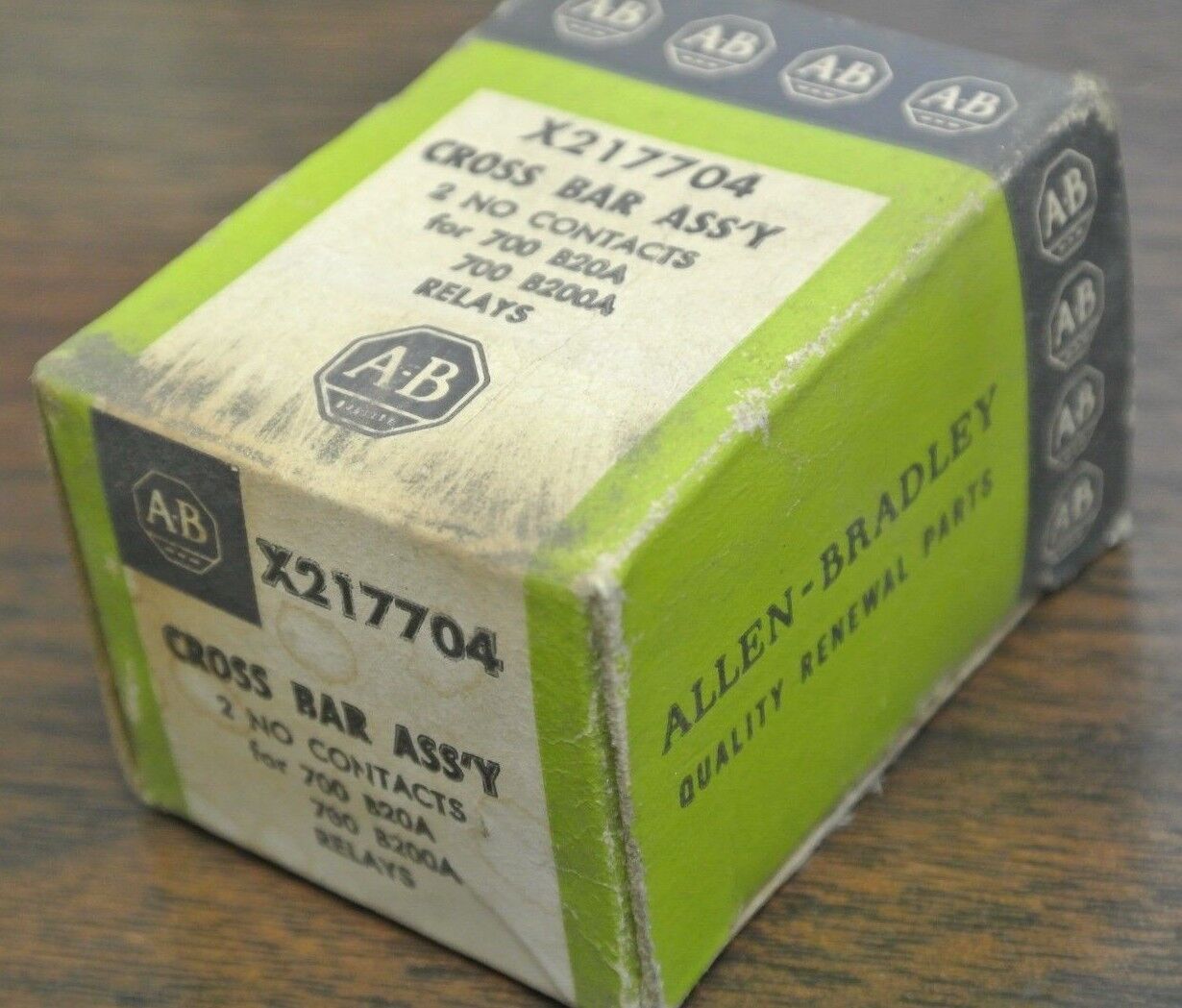 ALLEN-BRADLEY X-217704 RELAY CROSS BAR ASSEMBLY / 2 N.O. CONTACTS / NEW SURPLUS