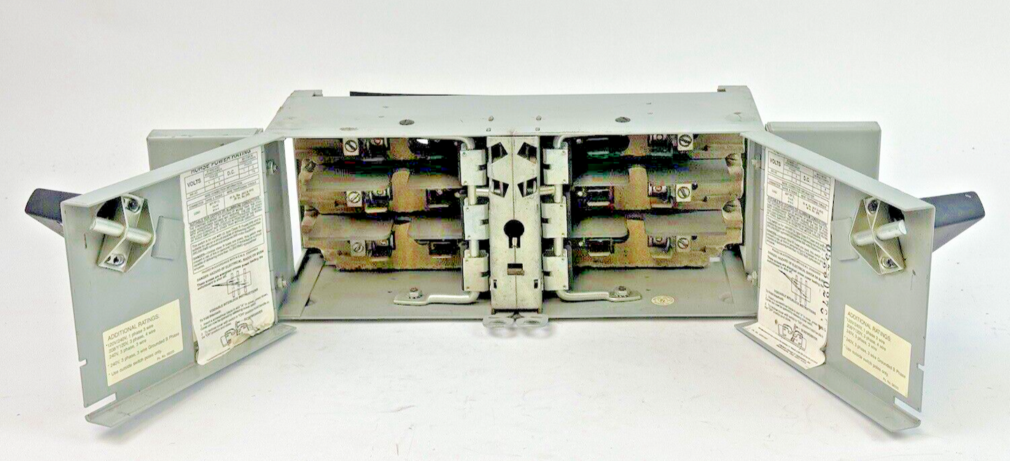 SIEMENS/ITE - V7B3211R SER. A - VACU-BREAK SWITCH - 30A, 240 VAC, 3 POLE 3 PHASE