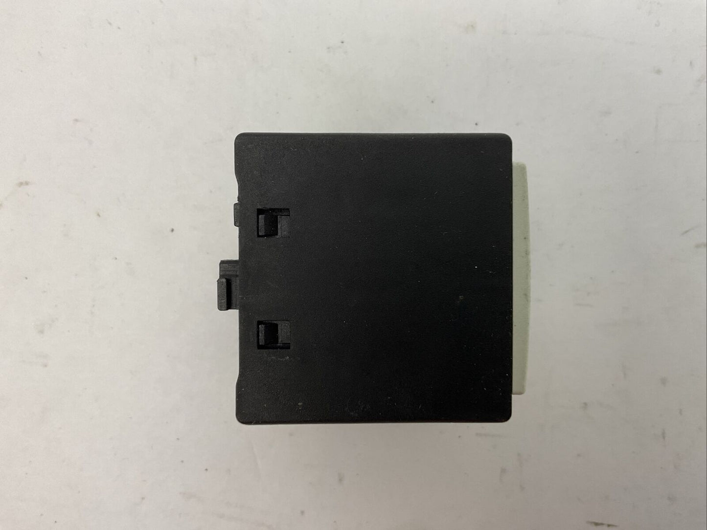 SIEMENS 3RH1911-1GA22 AUXILIARY CONTACT BLOCK 10A/240V GEN. USE