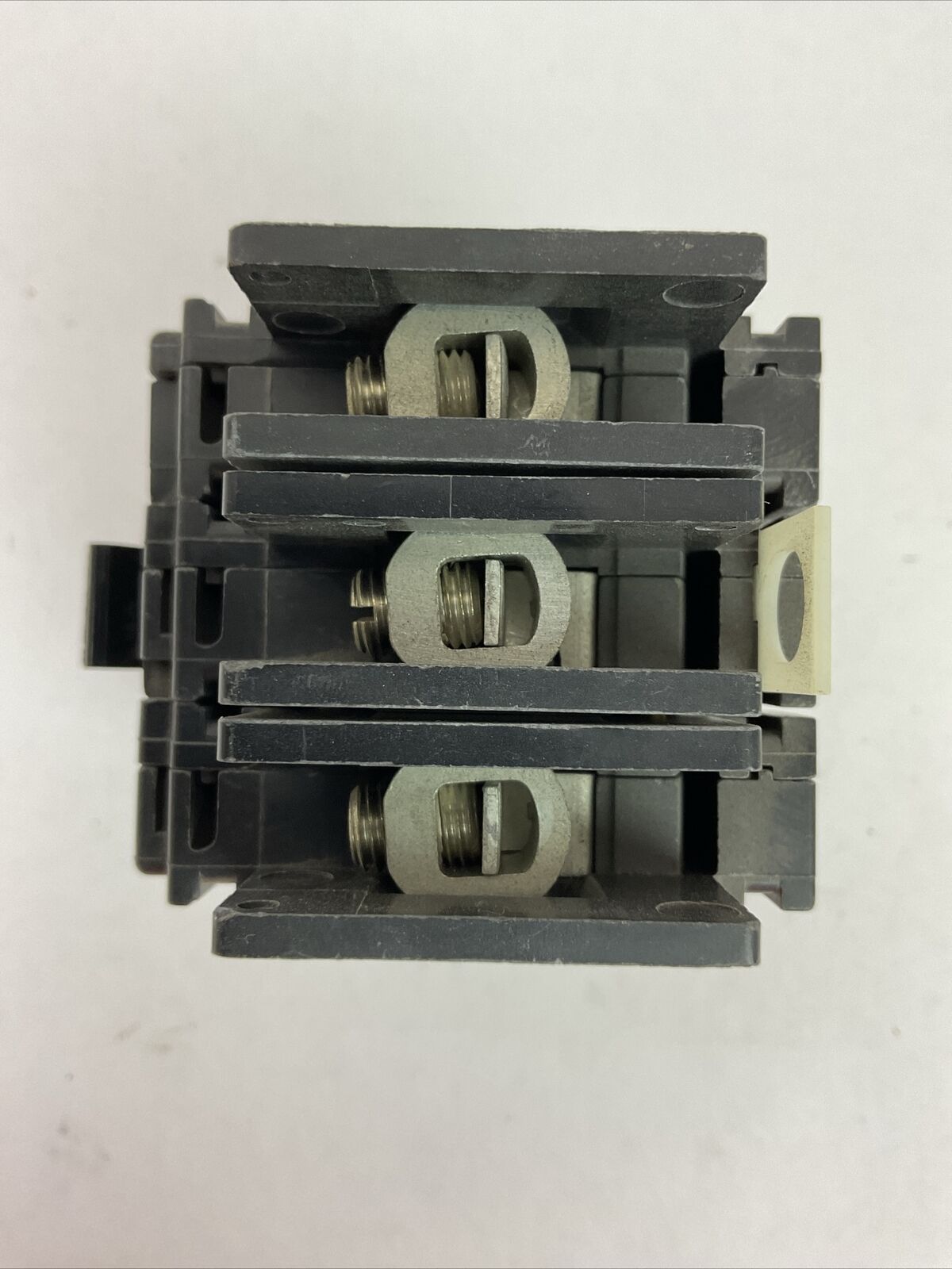 SQUARE D QOU315 3POLE CIRCUIT BREAKER 15AMP 240VAC