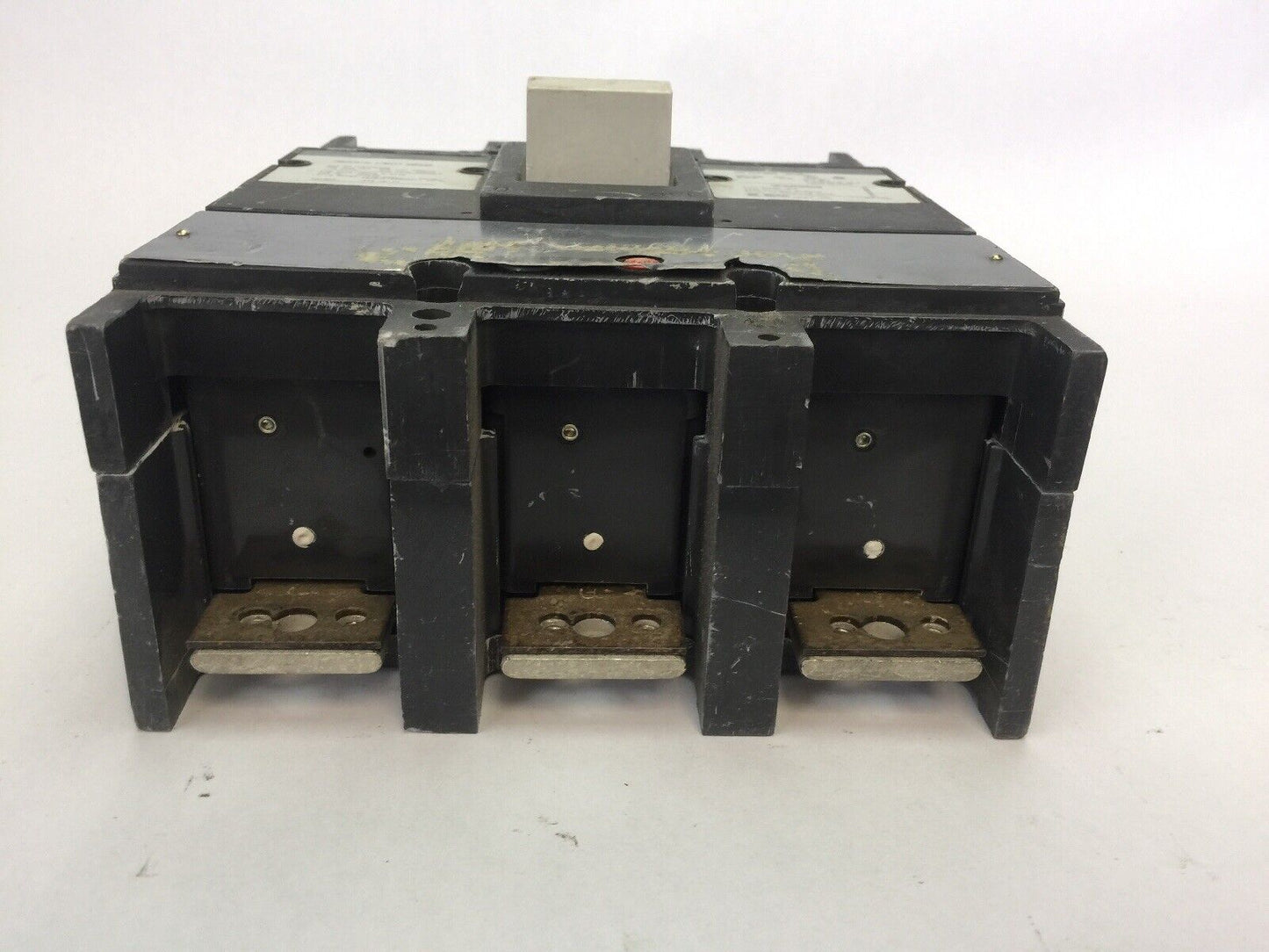 GE TJD432400 INDUSTRIAL CIRCUIT BREAKER 400AMP 240VAC 250VDC 3 POLE 240V 22kA