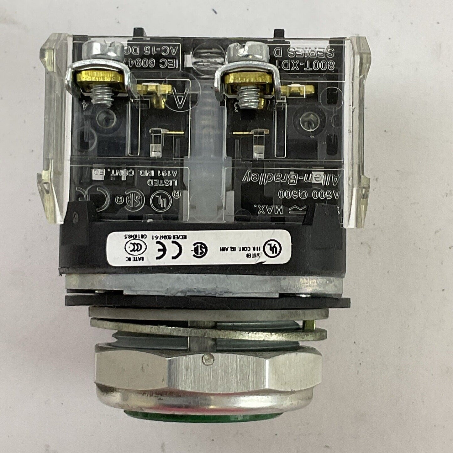 ALLEN BRADLEY 800T-A101 GREEN FLUSH HEAD PUSH BUTTON SER T TYPE 4/13