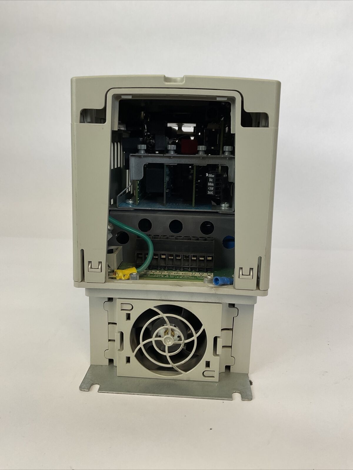 ALLEN BRADLEY 20G11ND022AA0NNNNN AC DRIVE SER A OUTPUT 0-460VAC INPUT 432-528VAC