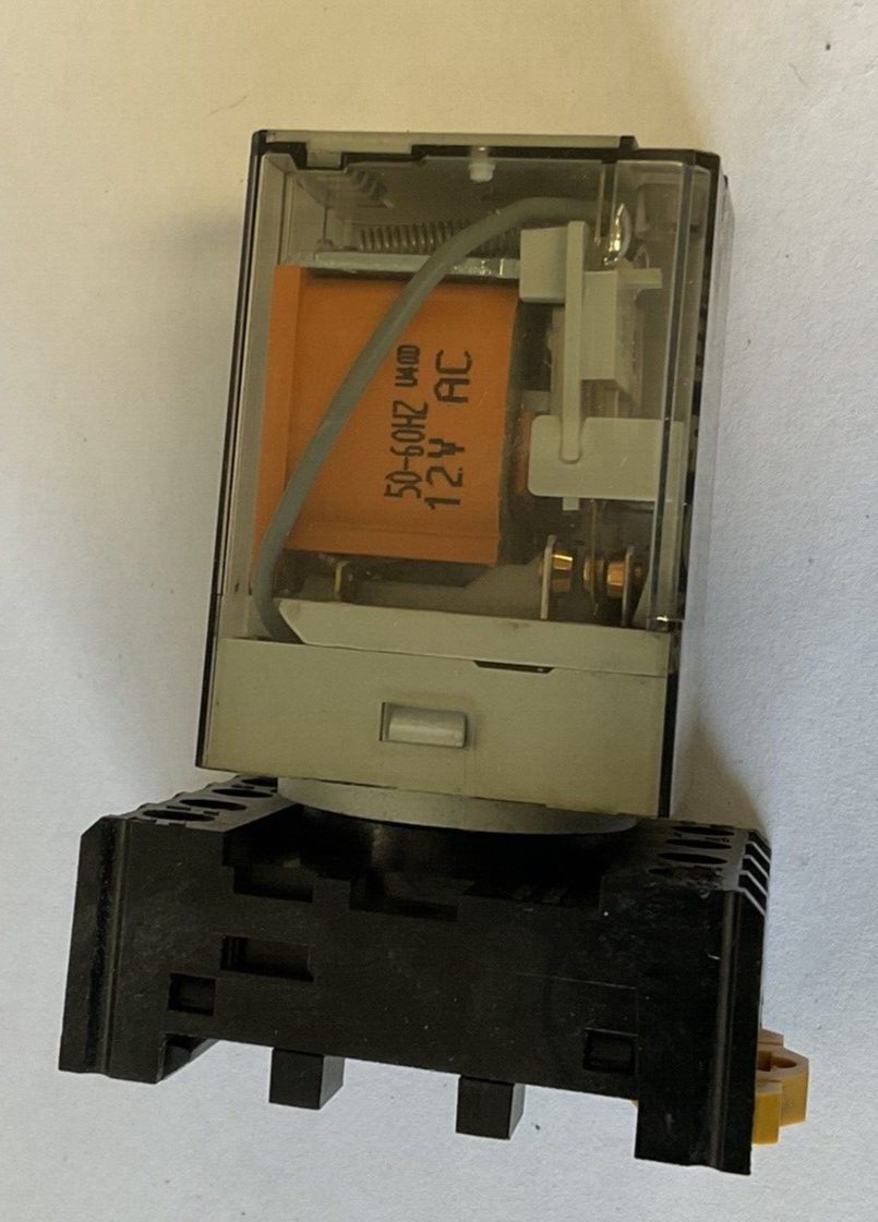 ALLEN BRADLEY 700-HA32A12 RELAY SER.D 12VAC 10A****LOTOF2****