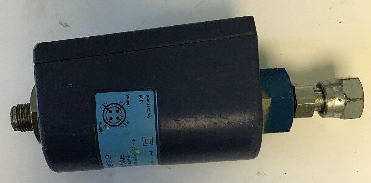 TELEMECANIQUE XML-F250D2039 PRESSURE SWITCH NAUTILUS 24VDC