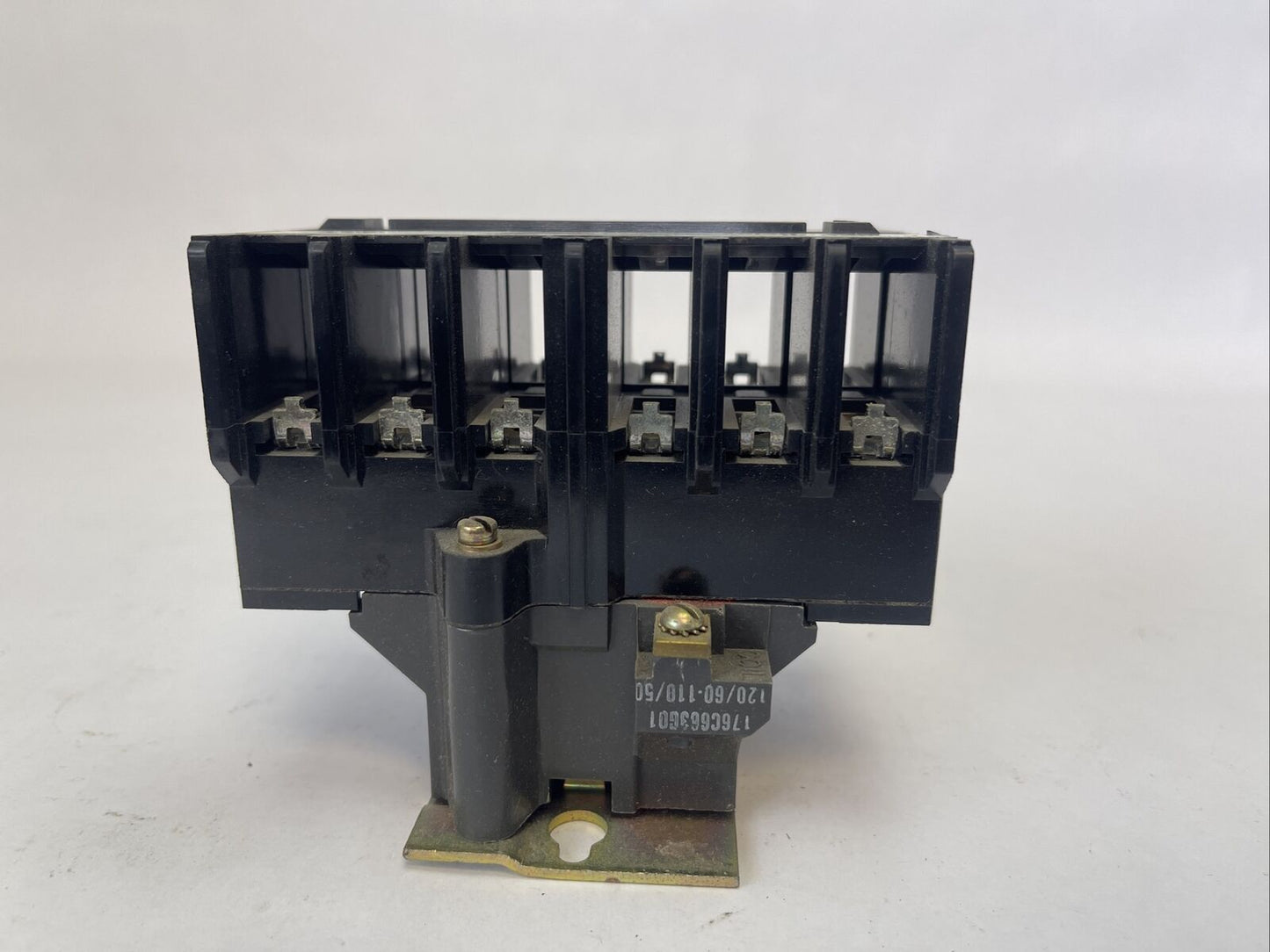 WESTINGHOUSE AR600AR INDUSTRIAL CONTROL RELAY 600VAC 10A 176C663G01 COIL 120V