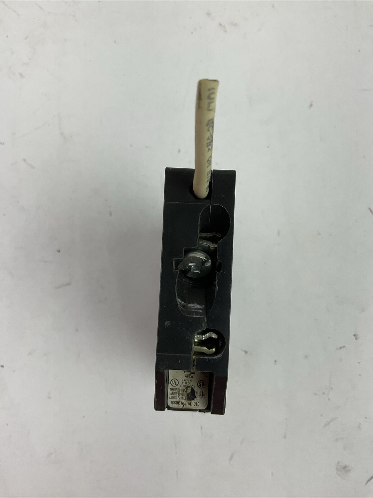 SQUARE D QO120GFI GROUND FAULT CIRCUIT BREAKER 1POLE 20AMP 120VAC