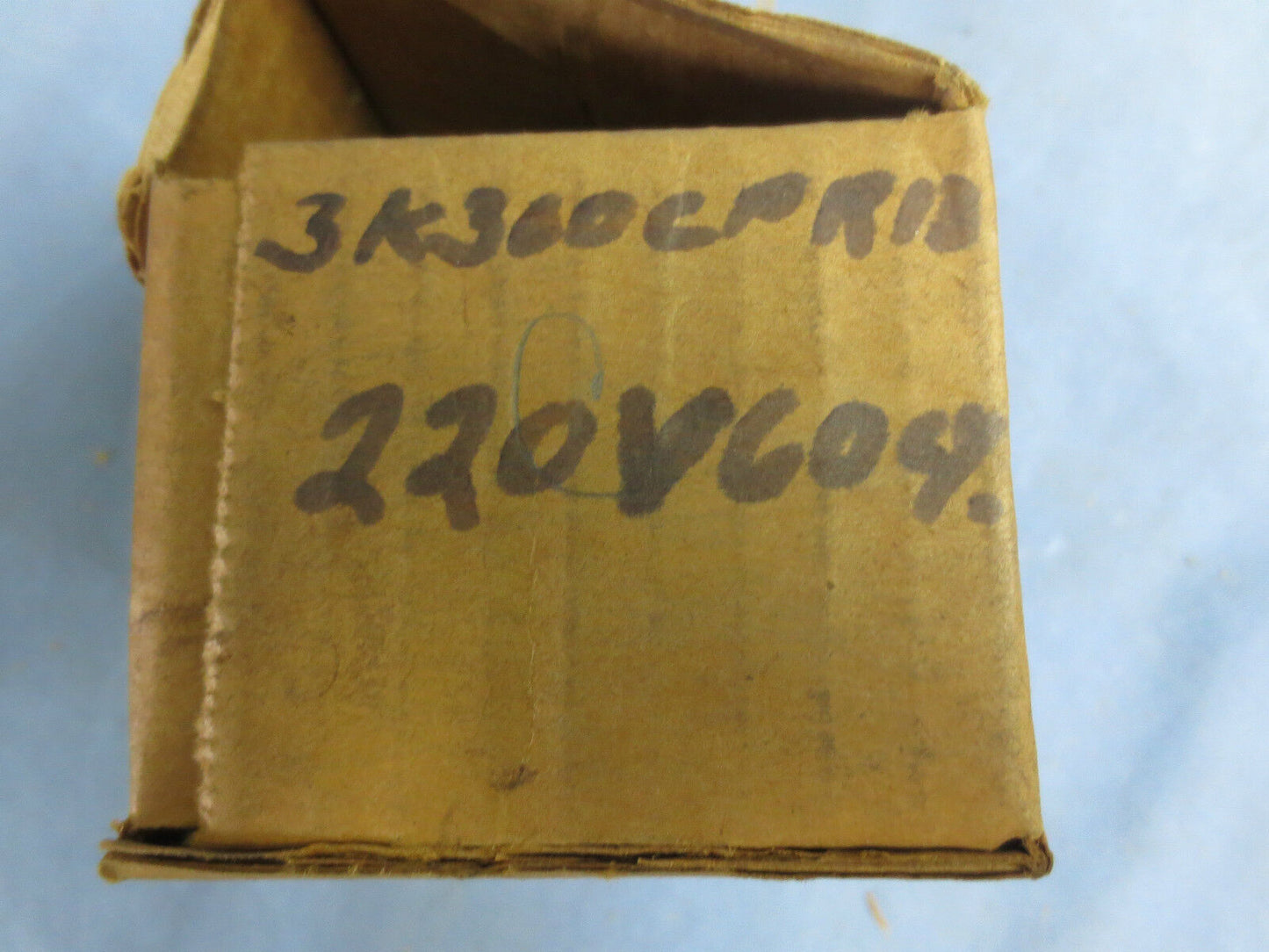NAMCO 3K300CPR13 SOLENOID - 220V, 60Hz - NEW SURPLUS in BOX
