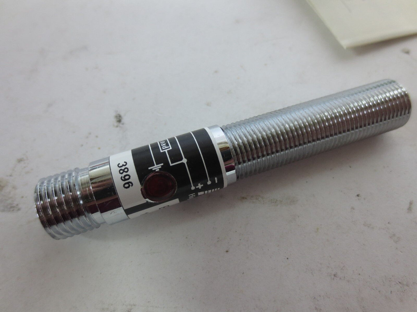 NAMCO CONTROLS ET110-22120 TUBULAR PROXIMITY SENSOR - N.O. - NPN - NEW SURPLUS