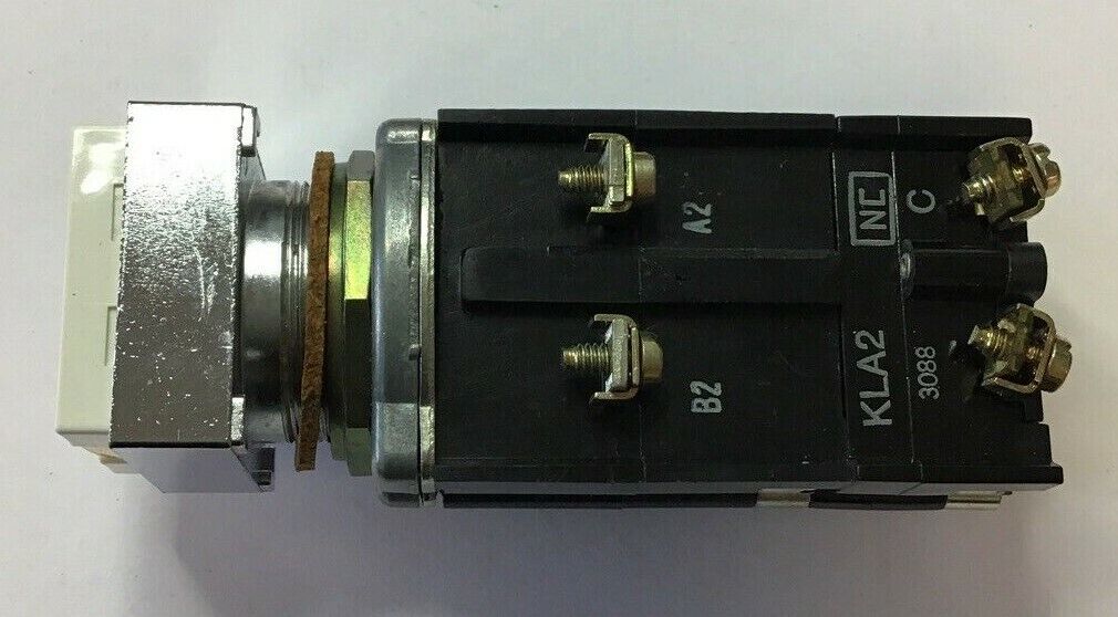 CUTLER-HAMMER E30JX6 PUSHBUTTON OPERATOR W/INDICATING LIGHT 48VAC/DC