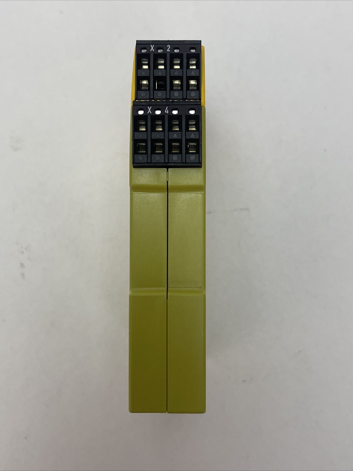 PILZ PNOZ s5 C 24VDC 2n/o 2n/o t SAFETY RELAY 230-240VAC 24VDC
