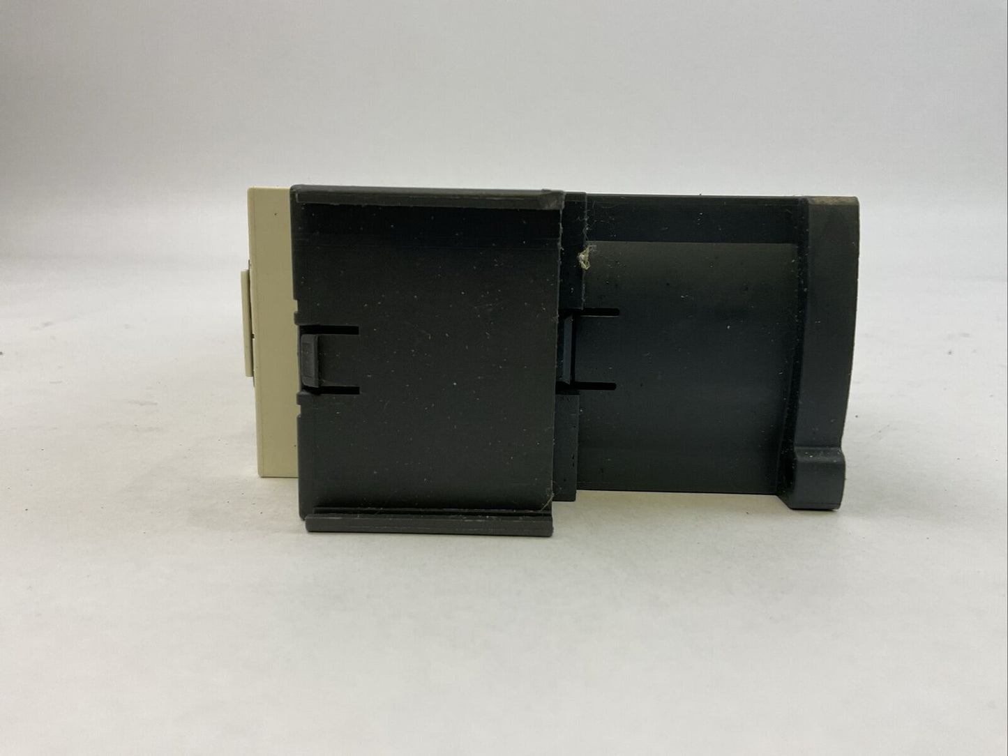 SCHNEIDER GV2ME103/4-6.3A CIRCUIT BREAKER LC1D123BL CONTACTOR COIL 24VDC LAD341