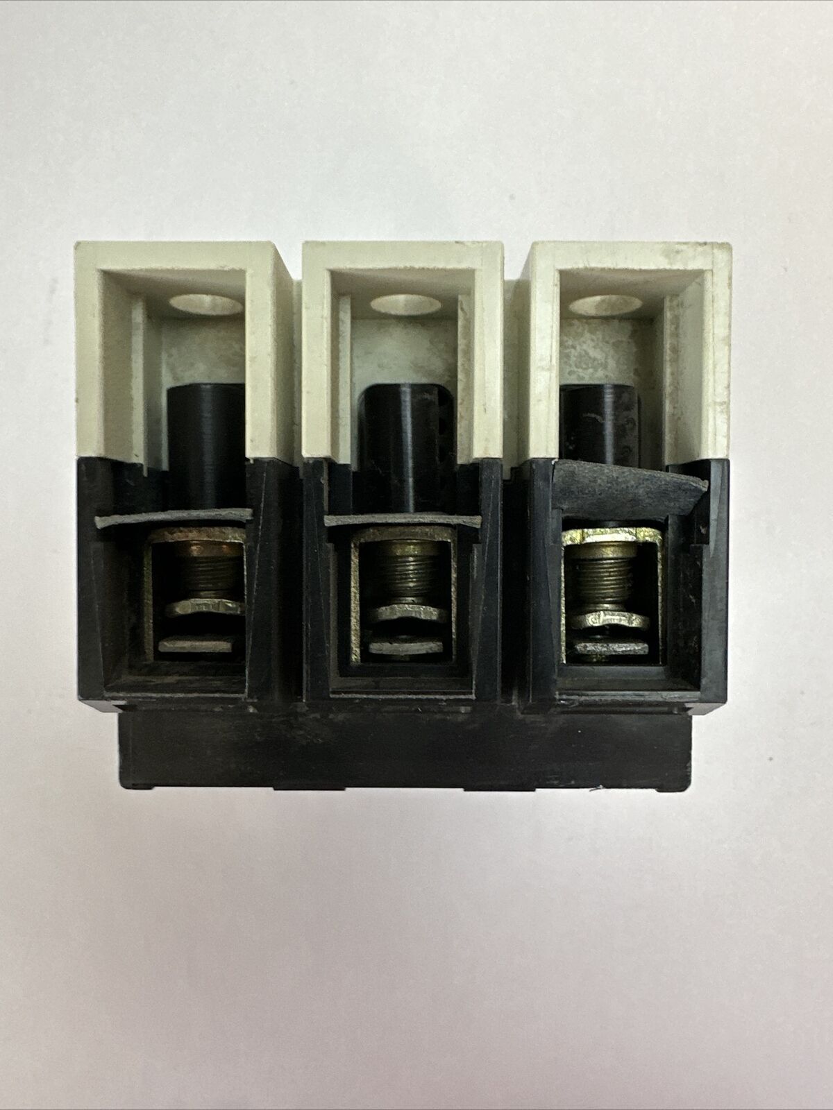 WESTINGHOUSE GMCP030H1C GMCP CIRCUIT BREAKER 30AMP 277/480VAC 3POLE 4D12151G39