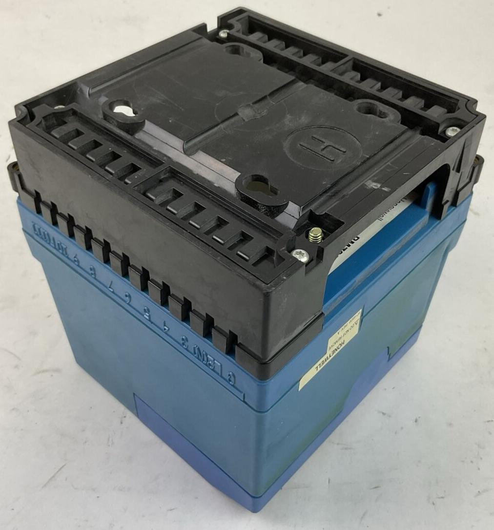 HONEYWELL RM7890B1014 BURNER CONTROL REV D R7861A1026 DYNAMIC SELF-CHECK REV C