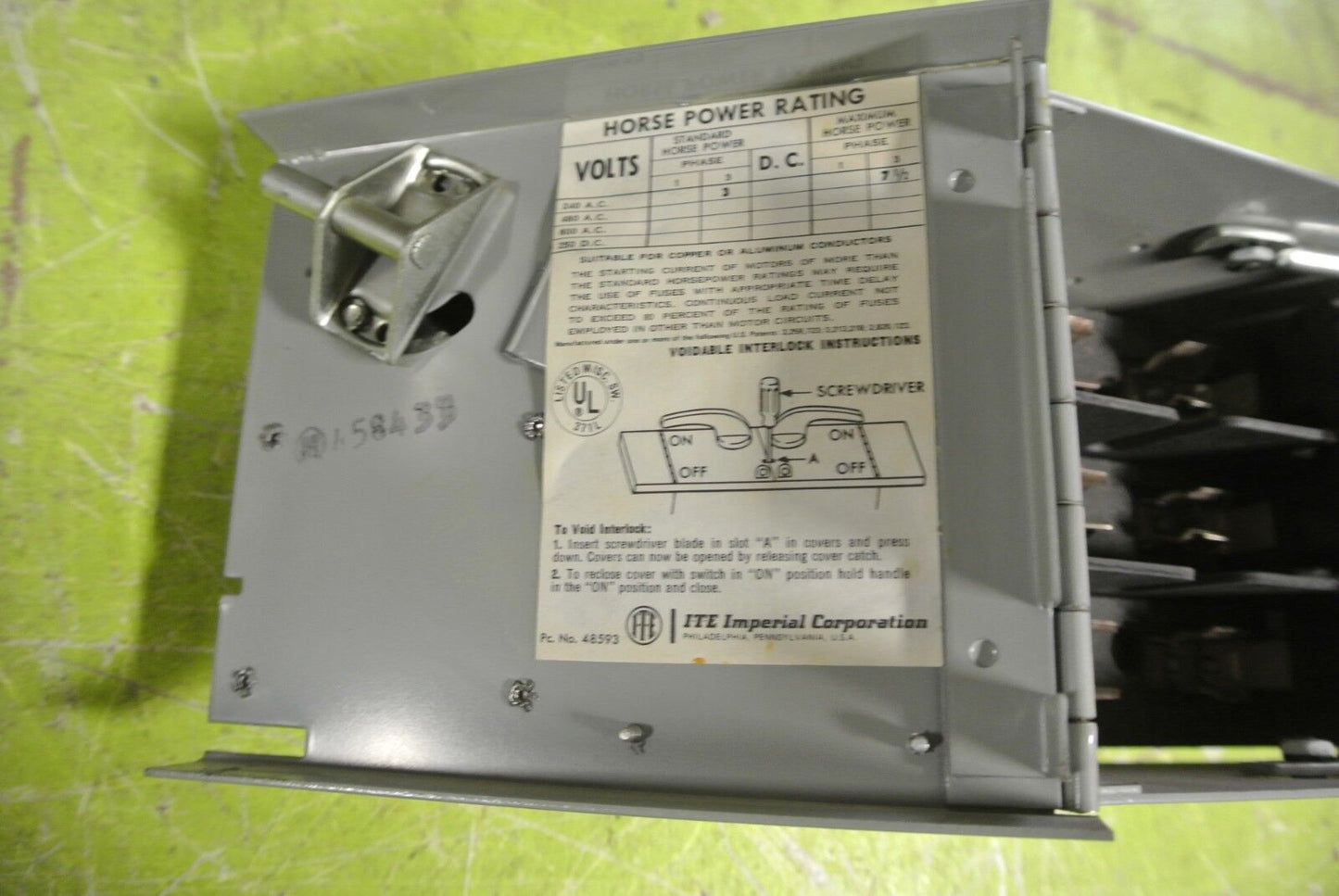 I-T-E V2B3212 CLAMPMATIC VACU-BREAK DUAL-AMPERAGE SWITCH 240V, 30 & 60A, 3-POLE