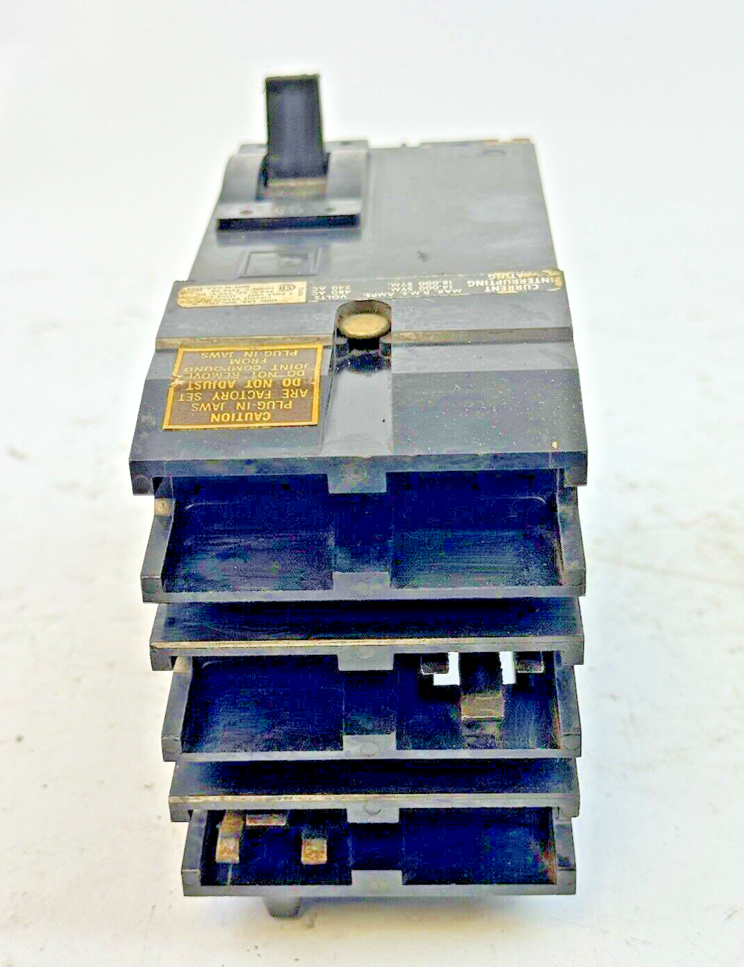 SQUARE D - FA24020BC - I-LINE MOLDED CIRCUIT BREAKER - 20 AMP/2 POLE/480 VAC