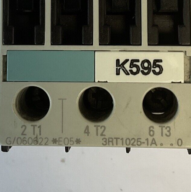 SIEMENS 3RT1025-1A..0 CONTACTOR 690V