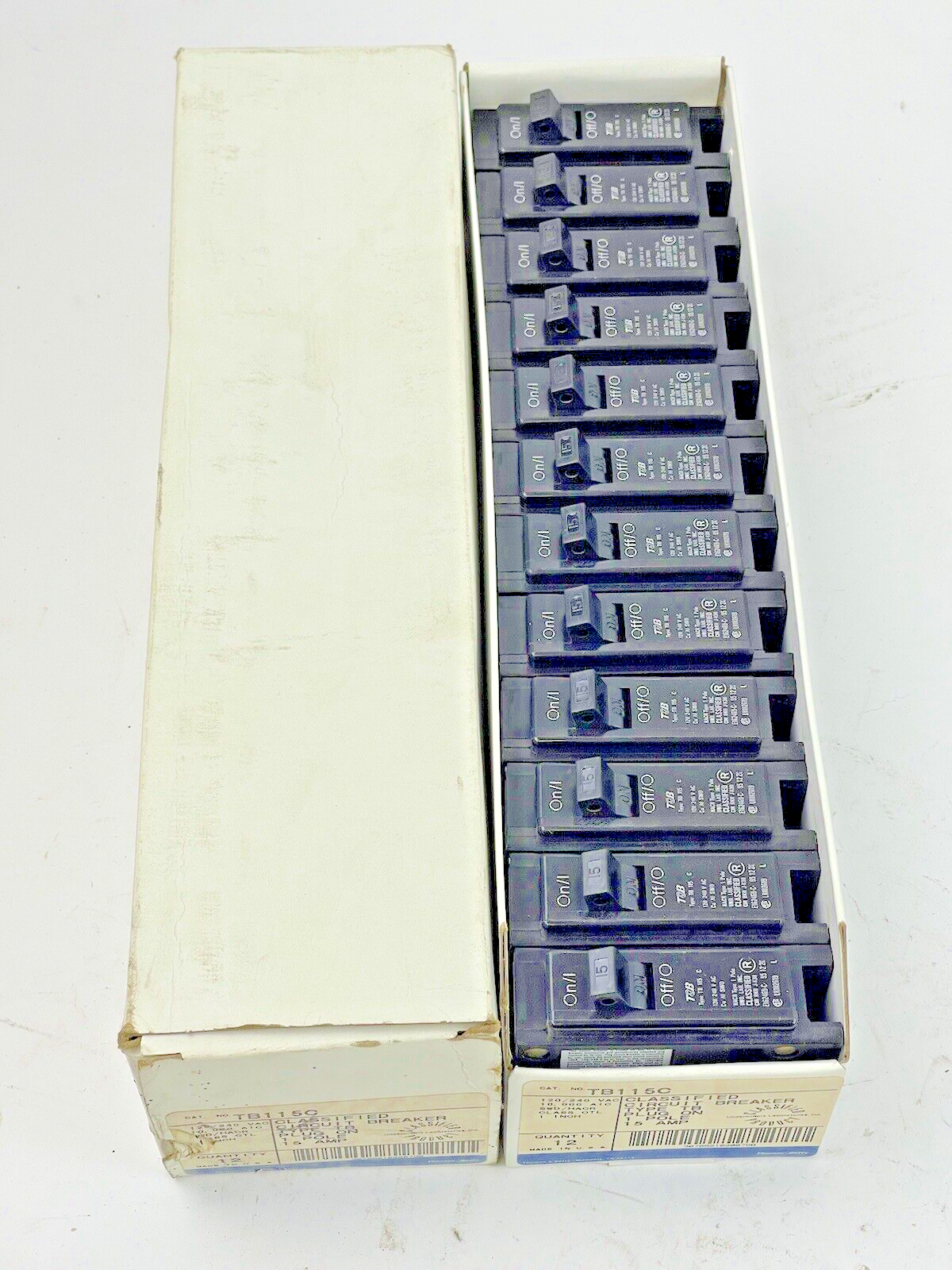 T&B THOMAS&BETTS *BOX OF 12* - TB115C - CIRCUIT BREAKERS -15A/1POLE/240VAC - NEW