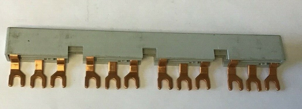 ALLEN BRADLEY 140-L454 SER.C COMMONING LINKS 65AMP 600VAC***LOTOF3***