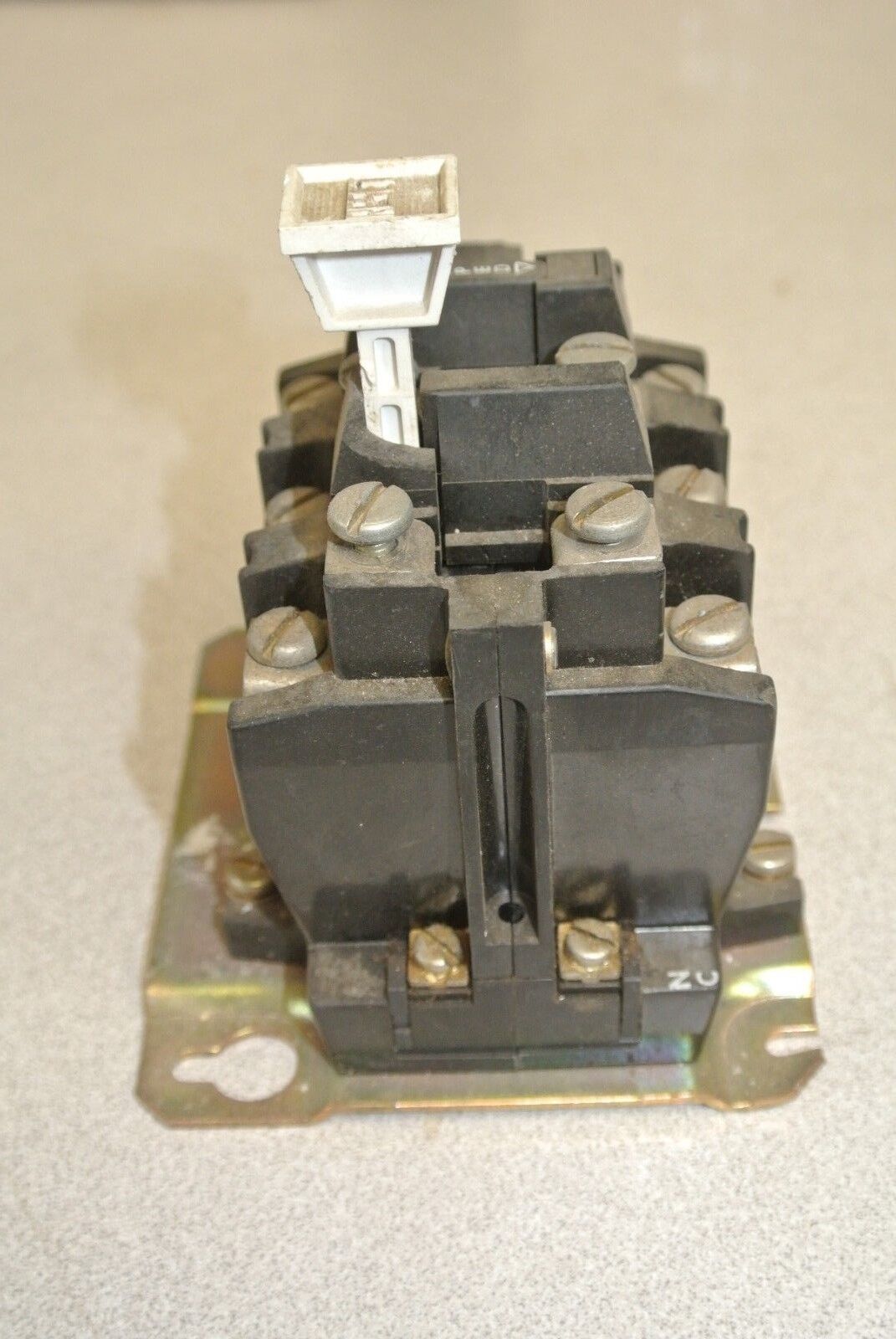 ALLEN-BRADLEY 592-BOV16, Ser. B - MANUAL RESET RELAY / 3P / 40A