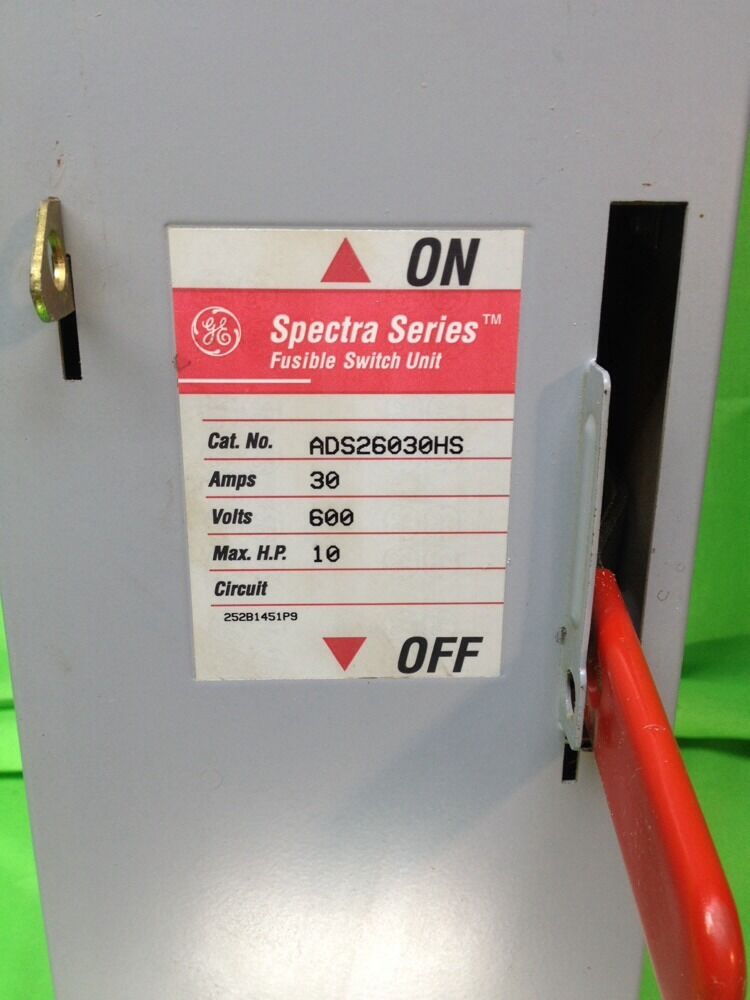 GE SPECTRA SERIES ADS26030HD 30A 600V 2P 10HP FUSIBLE PANLEBOARD SWITCH