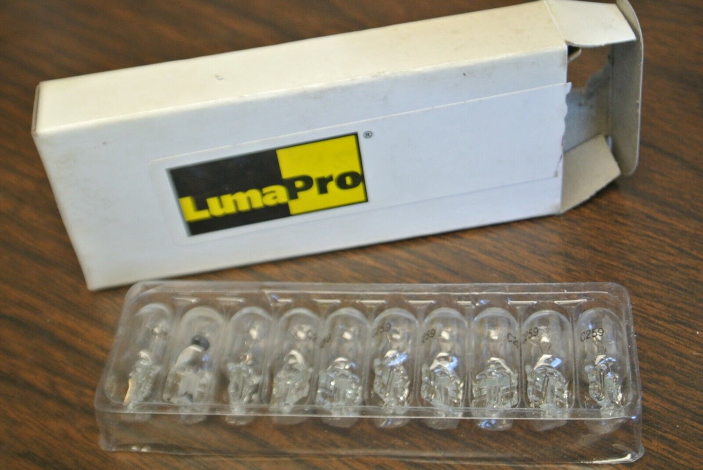 BOX of 10 / LumaPro 2FMN2 MINIATURE LAMP / 1.5W /,6.3V / T3-1/4 / NEW SURPLUS