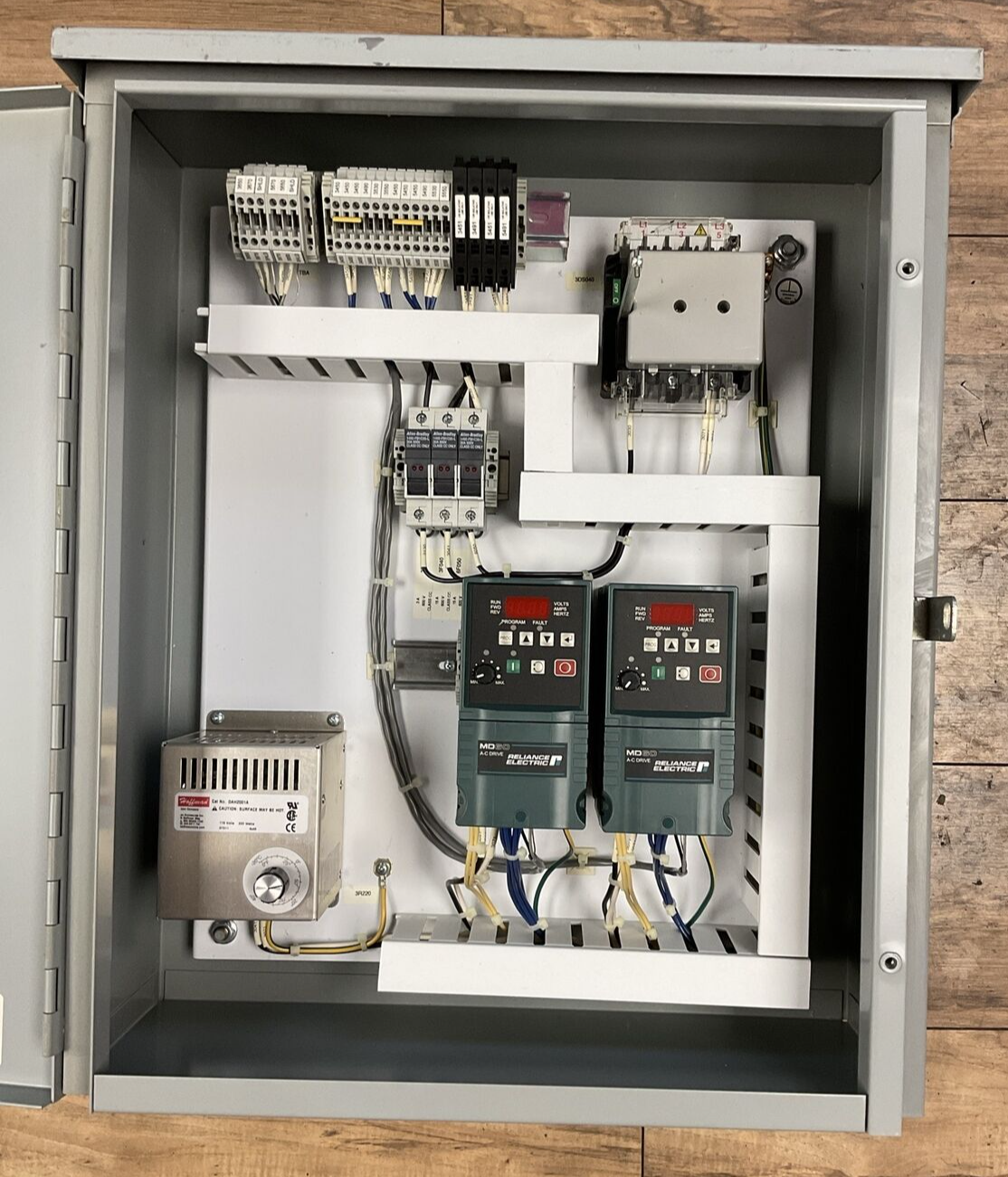 ROCKWELL AUTOMATION A24R208HCR DAH2001A 6MD100P5 6MDVN-2P3101 194R-NN030P3
