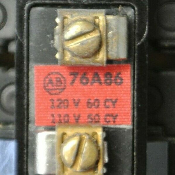 ALLEN-BRADLEY 700-BR440A1TYPE BR AC RELAY / 4 N.O., 4 N.C. / 120V / NEW SURPLUS