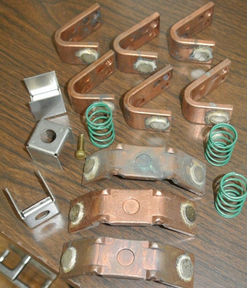GENERAL ELECTRIC 55-154607G051 CONTACT KIT / 200A / 3-POLE / 360L / NEW SURPLUS