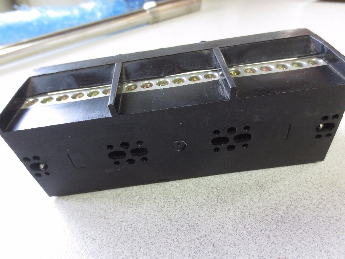 EATON / BUSSMANN EN63 TERMINAL BLOCK, 3-POLE - 285A, 600V