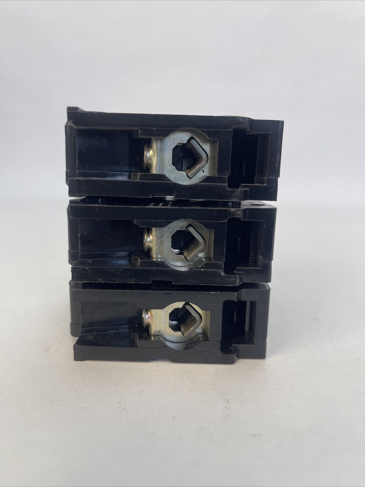 CHALLENGER CBB3015H CIRCUIT BREAKER 15AMP 240VAC 3POLE