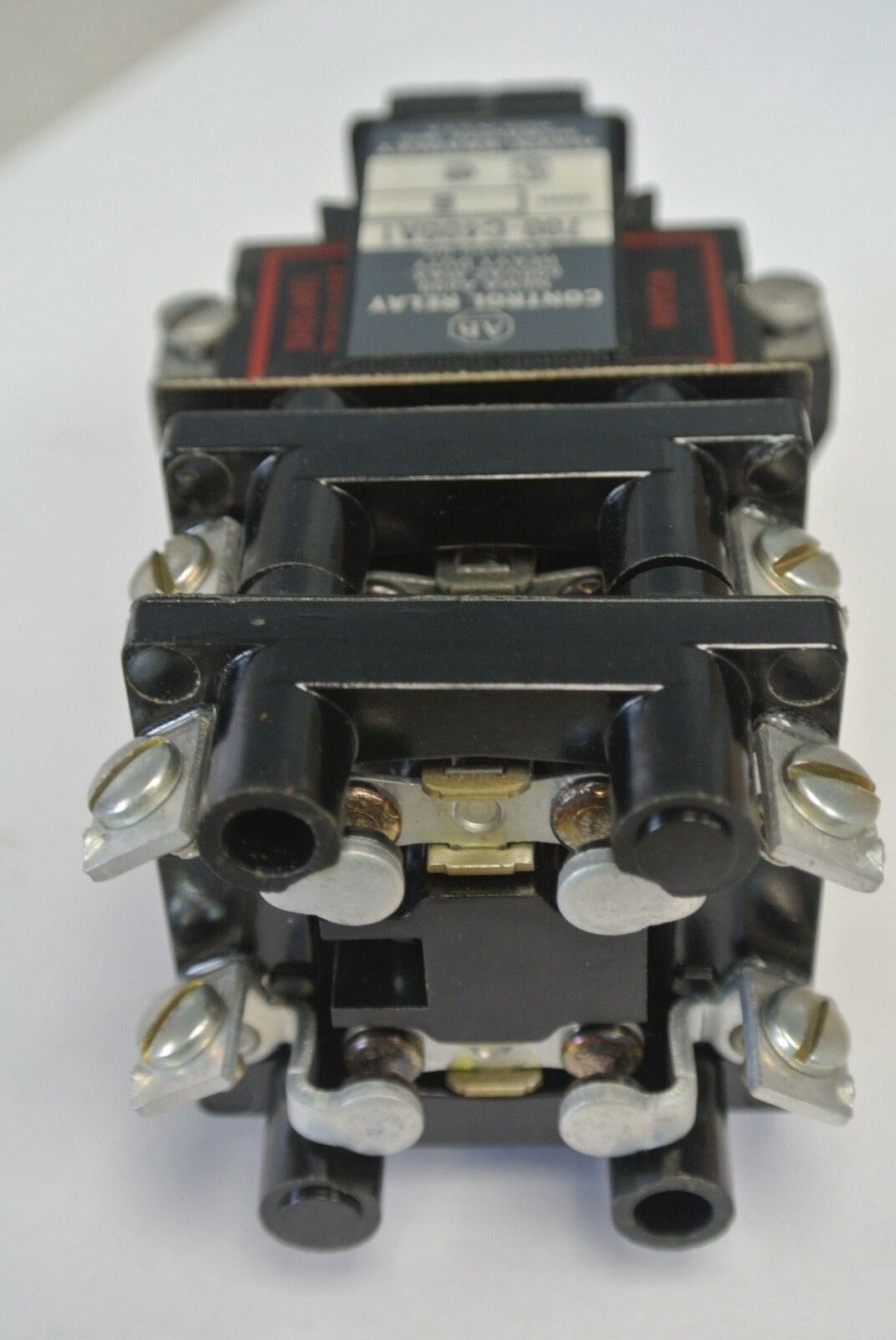 ALLEN-BRADLEY 700-C400A1 TYPE C AC RELAY / 110-120VAC / 4 N.O. / NEW SURPLUS