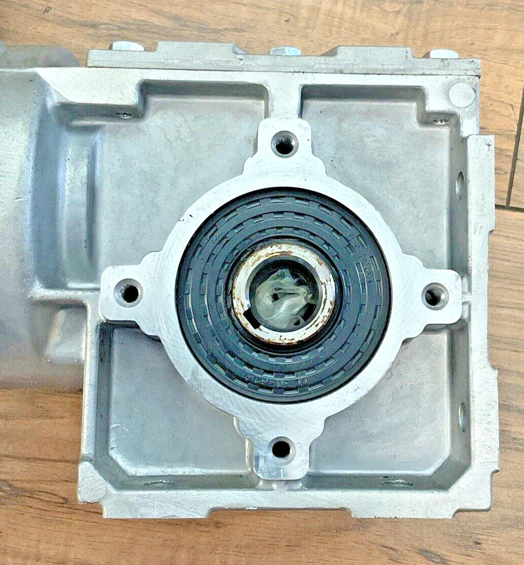 SEW-EURODRIVE WA30DRS71S4 GEAR MOTOR 1700/62RPM DUTY:CONT-S1 HP .50 RATIO 27.50