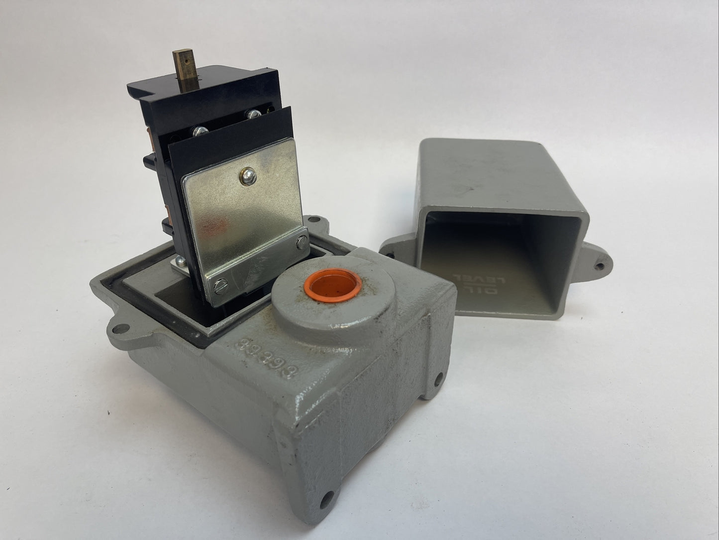 TELEMECANIQUE 2080-ZQ11 PUSHBUTTON STATION 600VAC