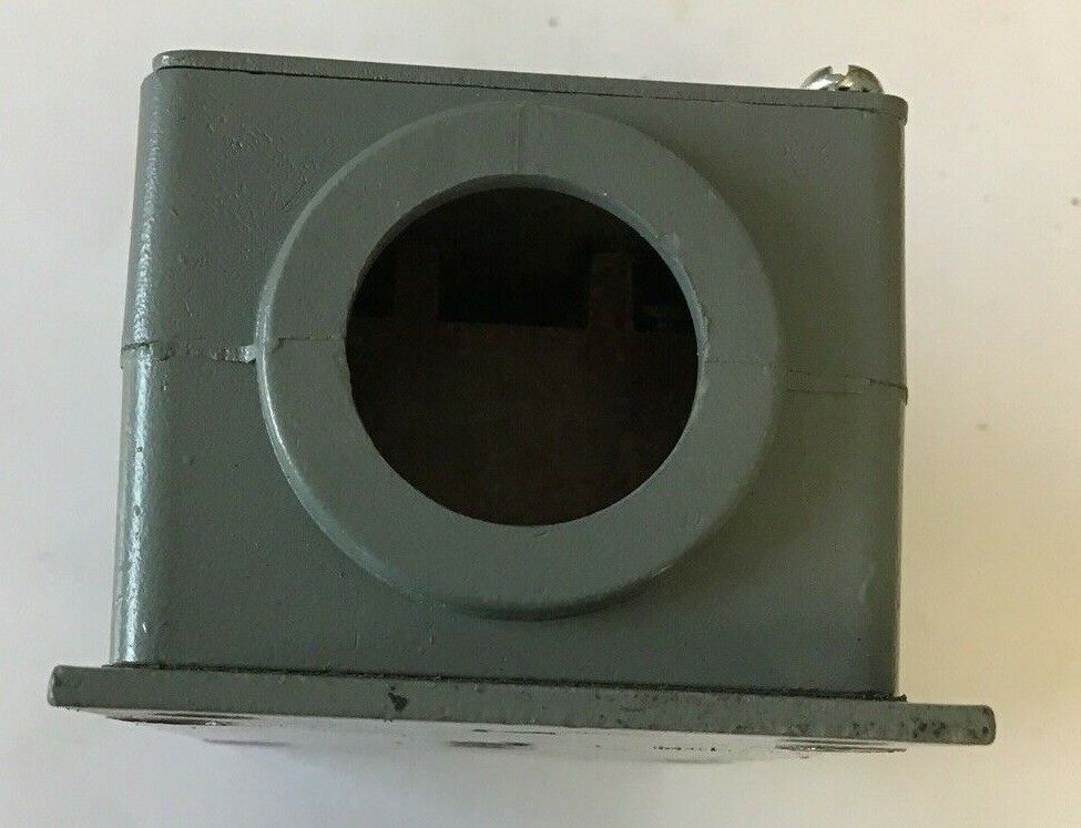 CUTLER HAMMER 10316H10D LIMIT SWITCH 1N.O.-1N.C. PUSH ROLLER