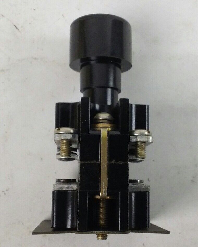 New Allen-Bradley 1NO 1NC Black Push Button Unit for Bulletin 800H, X-49579