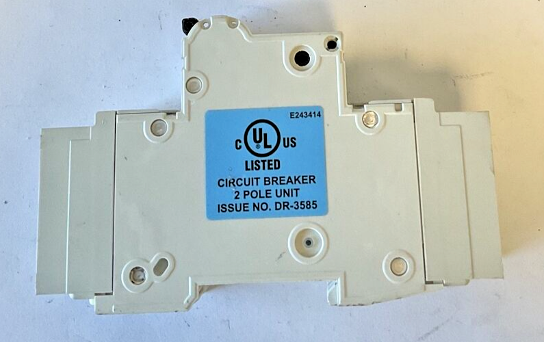 SIEMENS 5SJ4211-8HG42 CIRCUIT BREAKER 5A CHAR.D TYPE NSJ 230V