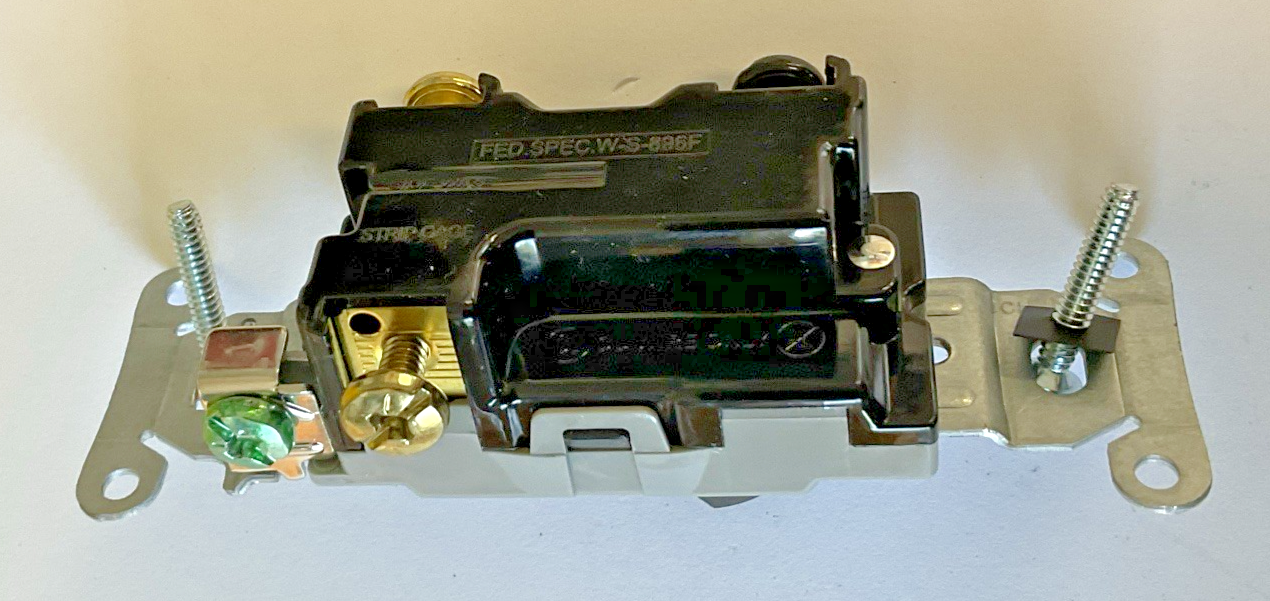 HUBBELL CS320 3-WAY SWITCH 20A 120/277A ***LOTOF2***