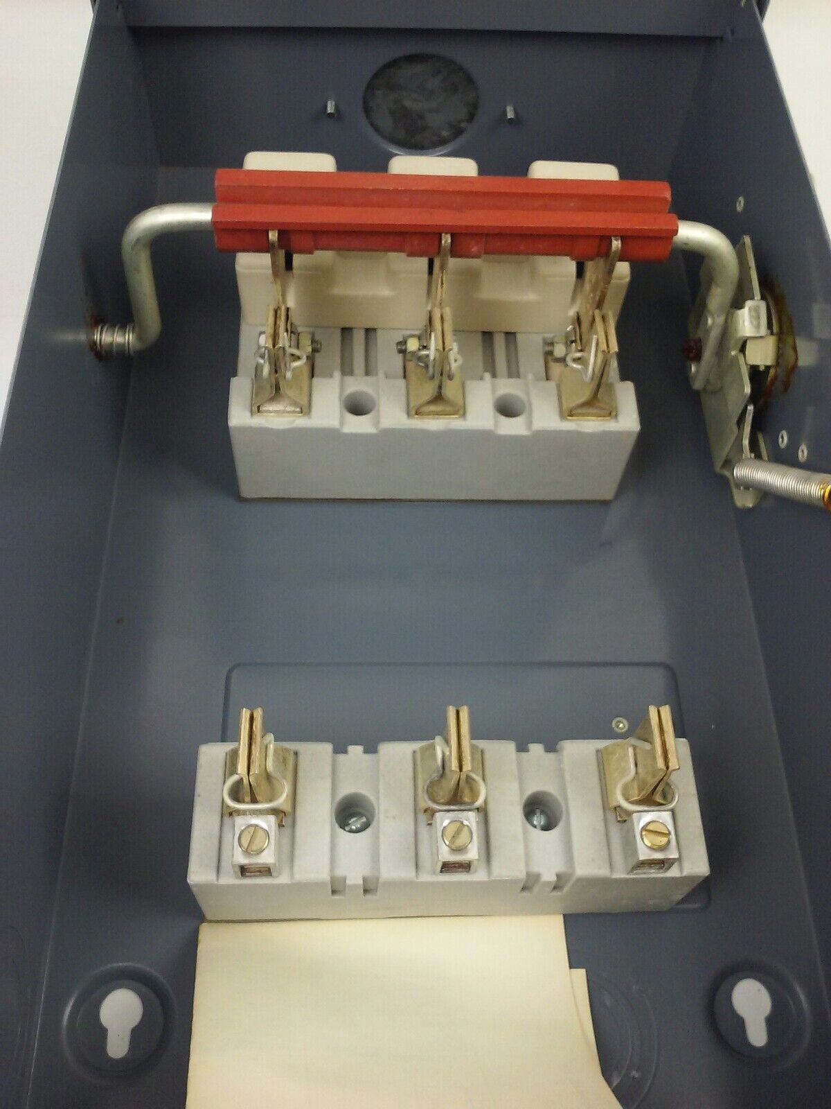 ARROW HART 24299R FUSIBLE ENCLOSED SWITCH TYPE HD, 3P, 3PH, 100A, 600V, NEMA 1
