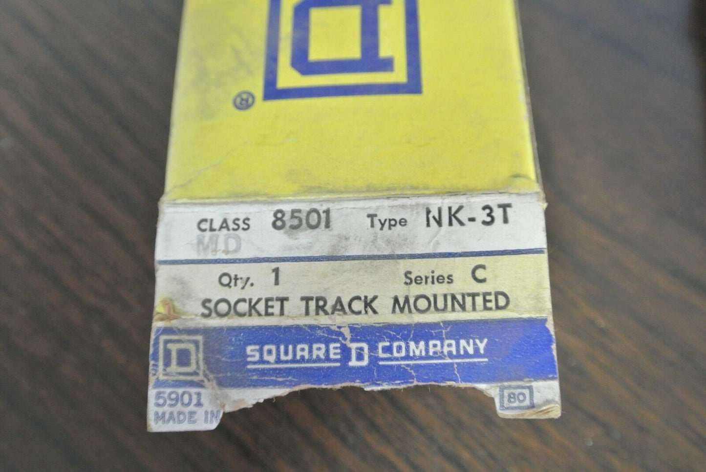 SQUARE D NK-3T - Series C - TRACK-MOUNTED SOCKET - NEW SURPLUS
