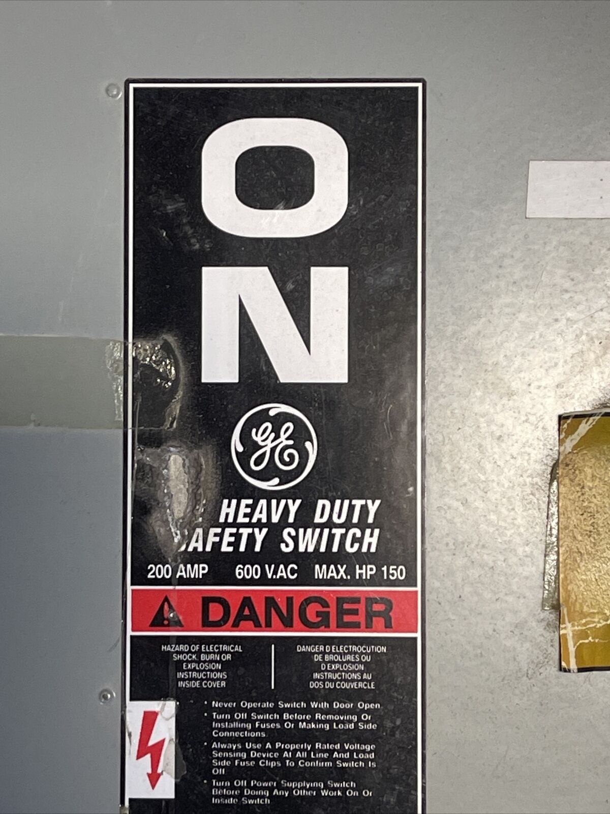 GE TH3364J MODEL 11 FUSIBLE SAFETY SWITCH 200A 600VAC 250VDC 150HP TYPE 1, 5, 12