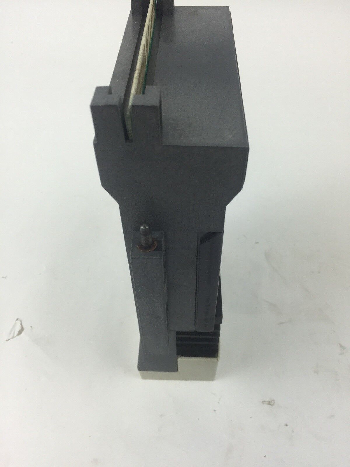 ALLEN BRADLEY 1777-OA AC OUTPUT MODULE 120V