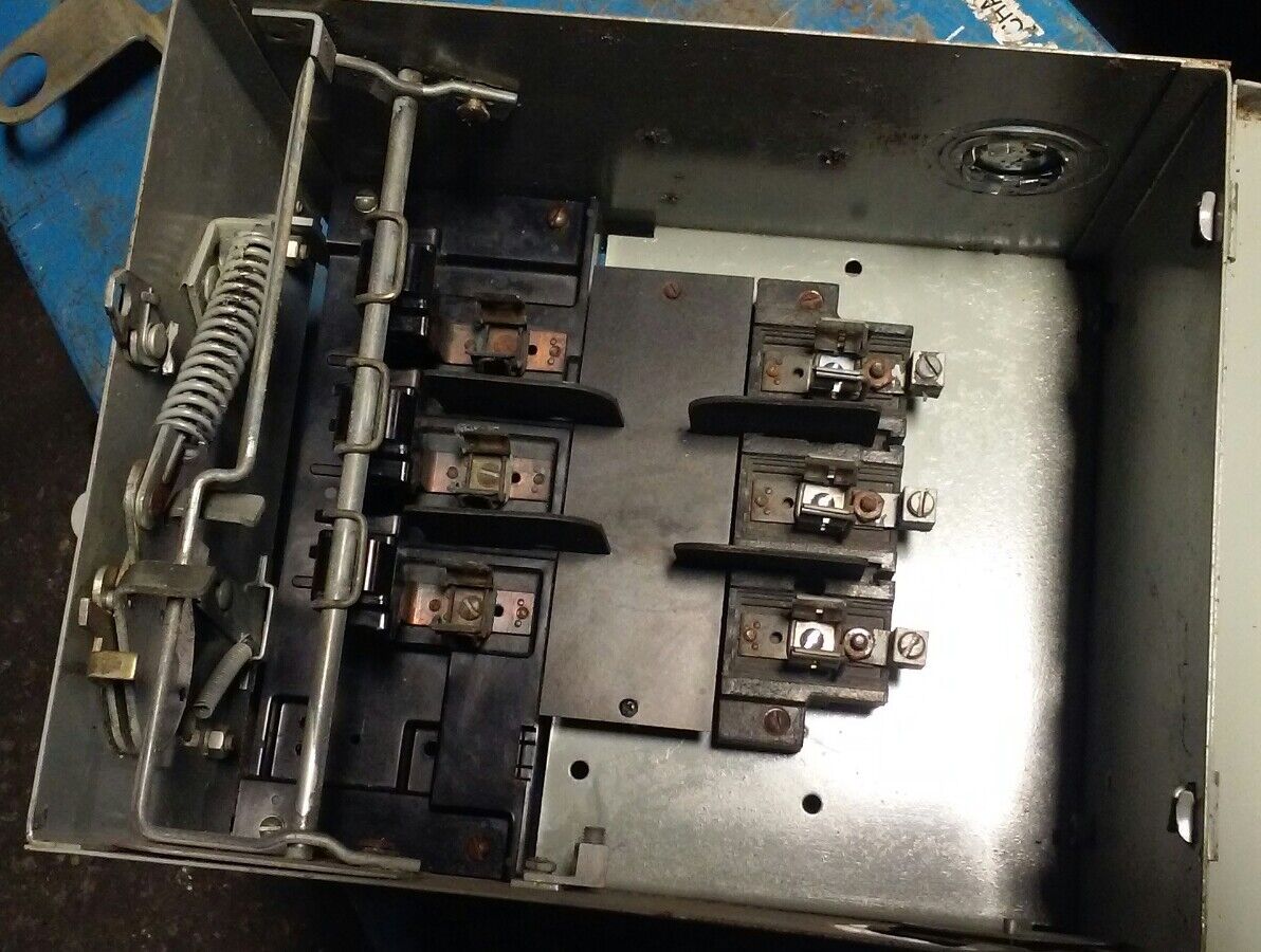 SIEMENS I-T-E XL-U FUSIBLE SWITCH PLUG UV362G - 60A, 600V