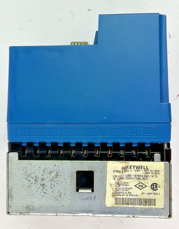 HONEYWELL RM7800L1012 INFRARED FLAME AMPLIFIER BURNER CONTROL