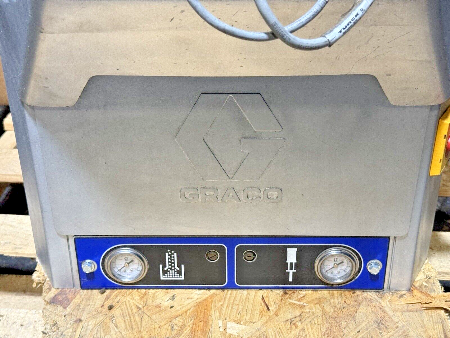 GRACO - HM25 - InvisiPac TANK-FREE HOT MELT SYSTEM - NEW SURPLUS - NO STAND