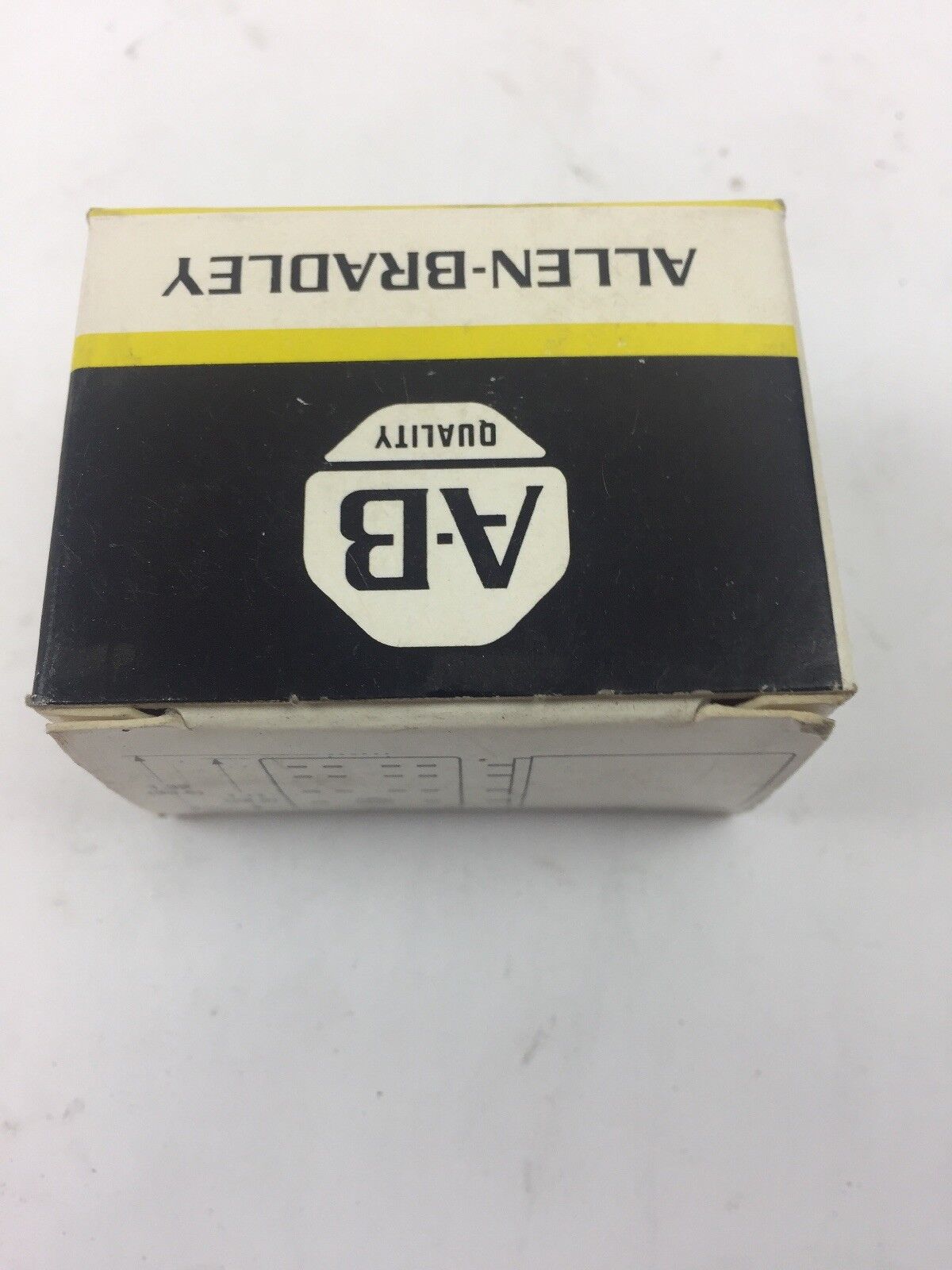 ALLEN BRADLEY 700HC54Z24 CONTROL RELAY 1A 4PDT 24VDC SERIES C
