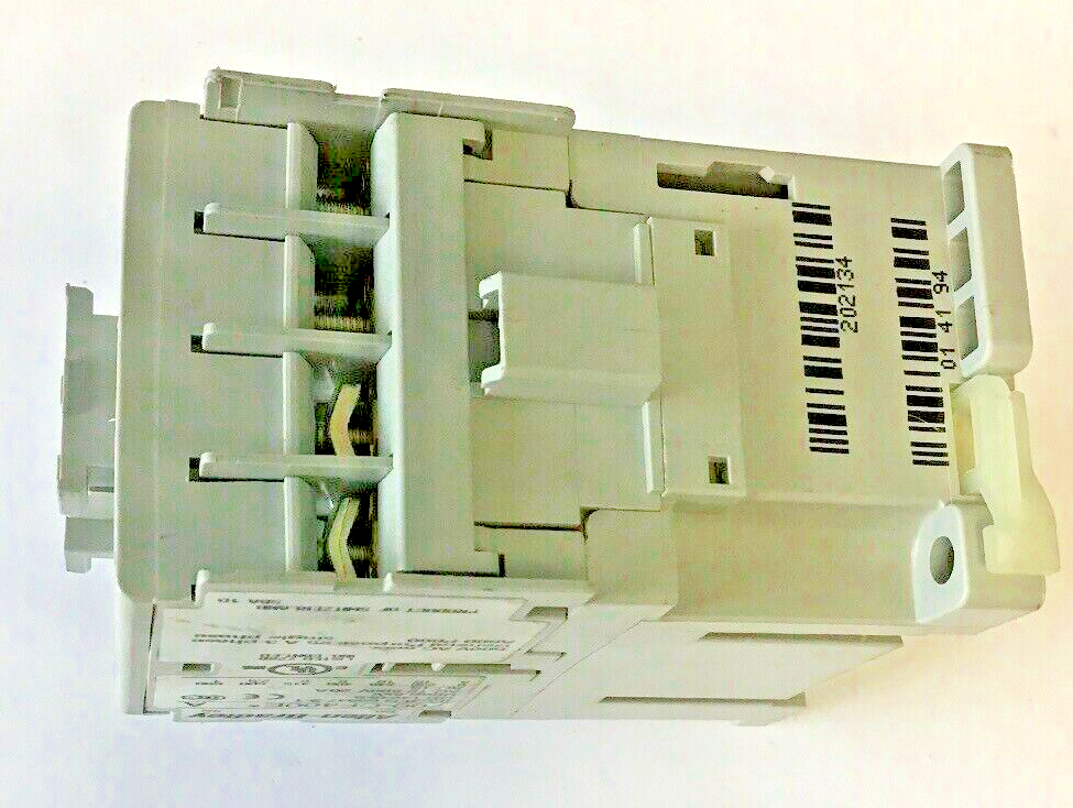 ALLEN BRADLEY 700-CF400E*CONTROL RELAY SER.A 600VAC 25A 3PH