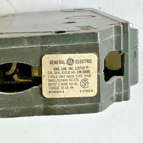 GENERAL ELECTRIC THQB1115 CIRCUIT BREAKER 15A 120/240VAC 1POLE THQB***LOTOF4***