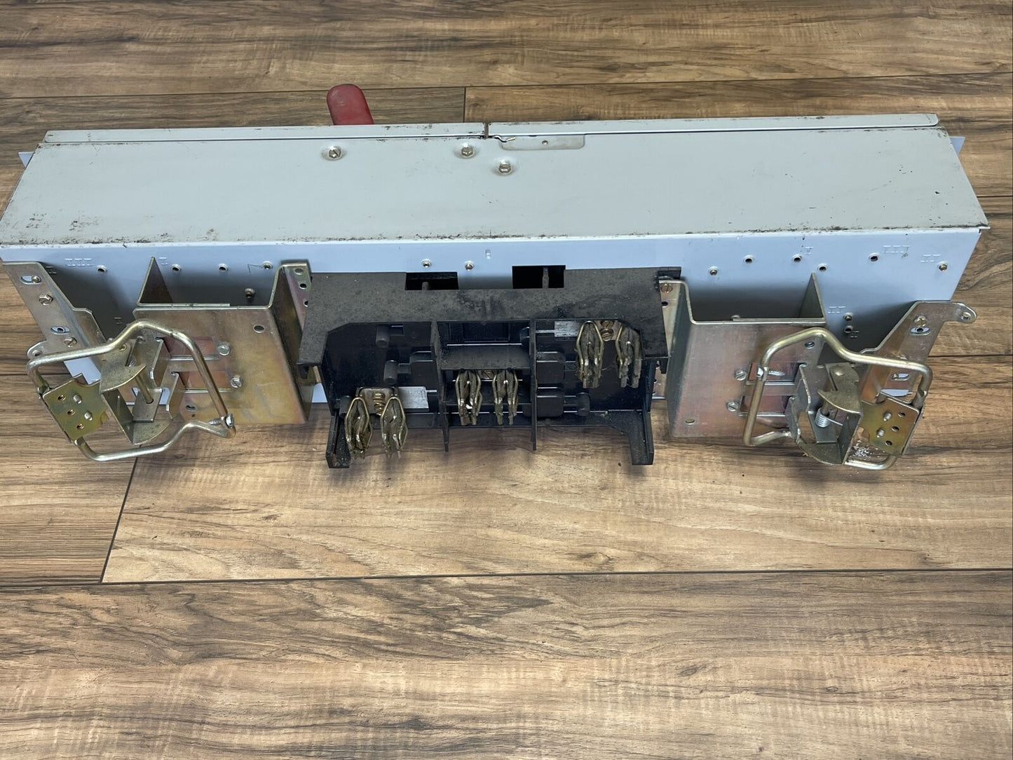 GE ADS36060HD FUSIBLE PANELBOARD SWITCH UNIT 60A 600V 50HP 3P SPECTRA SERIES